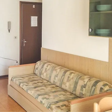 Apartmán 1 Bedroom Awesome In *