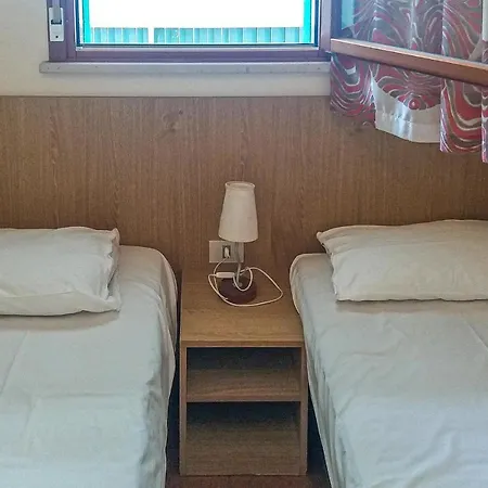 1 Bedroom Awesome In Apartmán